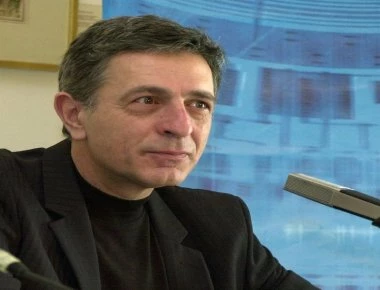 Σ. Κούλογλου: «Πρώην υπουργός ζήτησε να υπαχθεί ως προστατευόμενος μάρτυρας στο FBI»